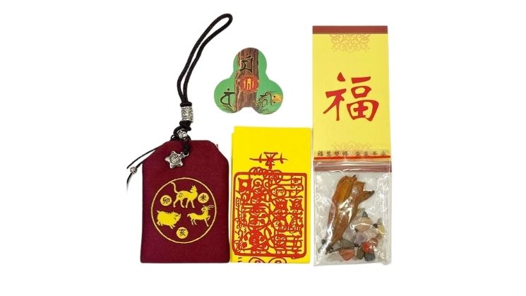 Gợi ý vật phẩm theo từng tuổi (Tam Tai 2025)